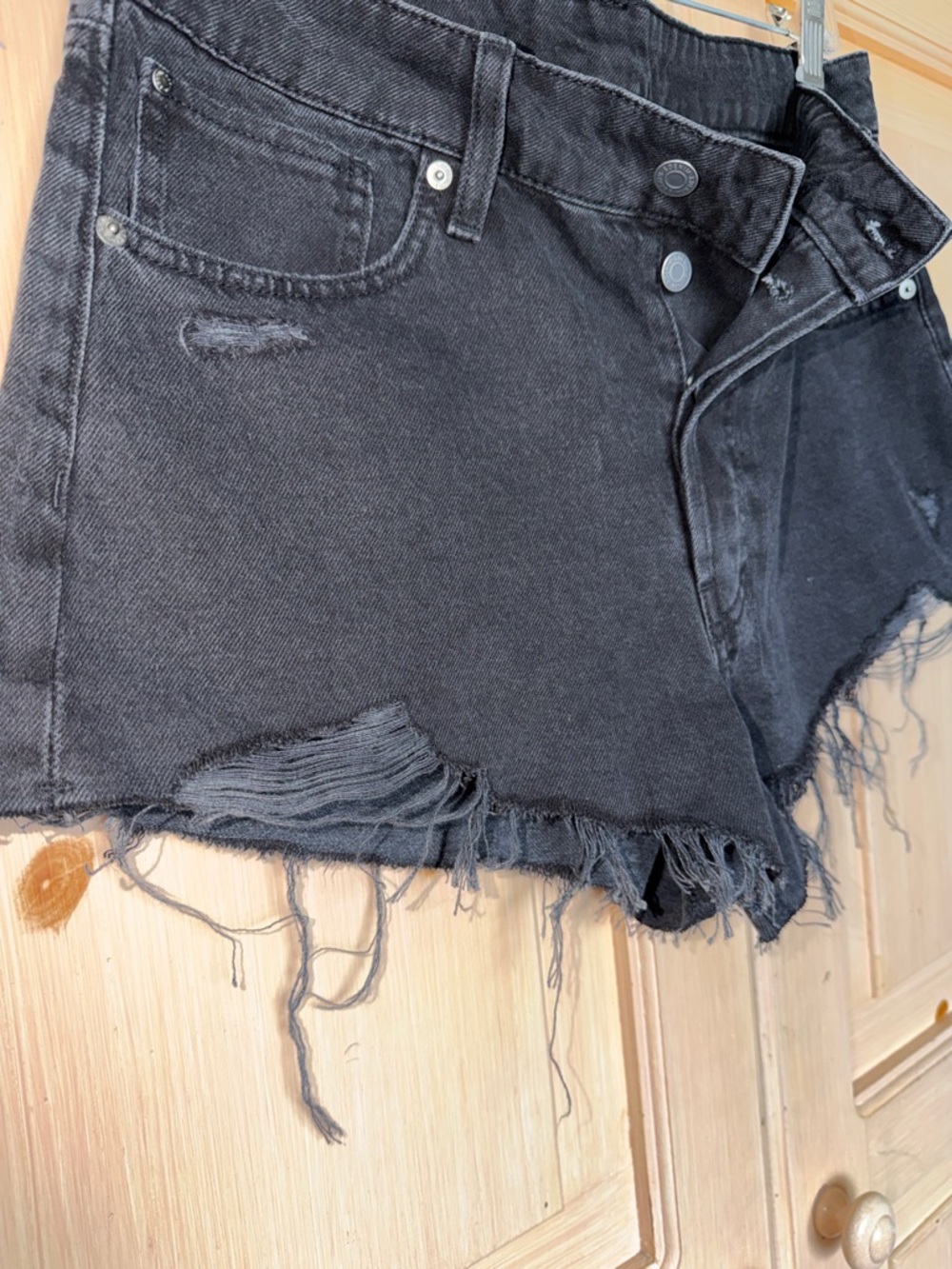 Classic Black Frayed Denim Jean Shorts for Women - Picture 6 of 7